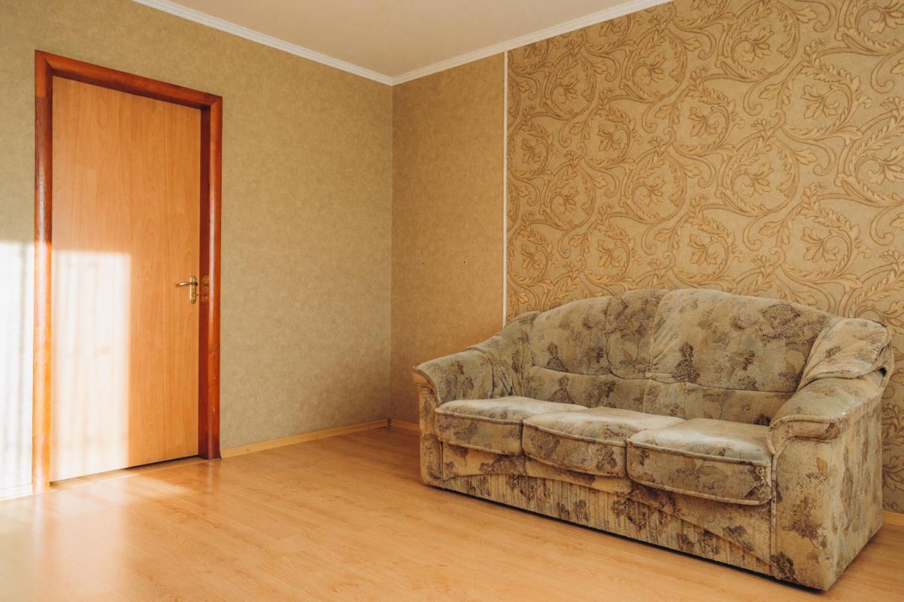 Apartment In The Center Sumy Exterior photo