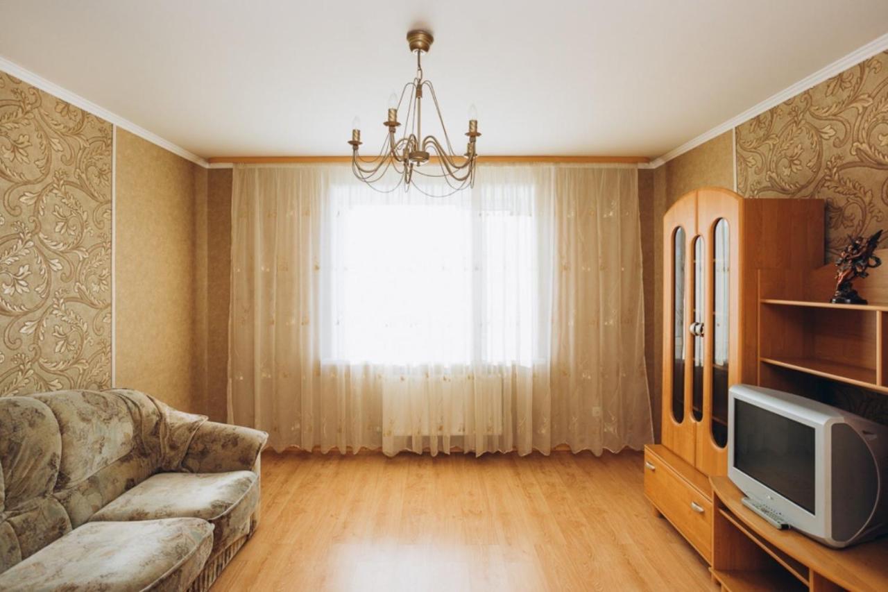 Apartment In The Center Sumy Exterior photo